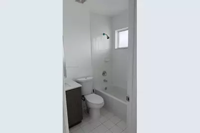 689 NW 6th St #689, Florida City, FL 33034 - Photo 9