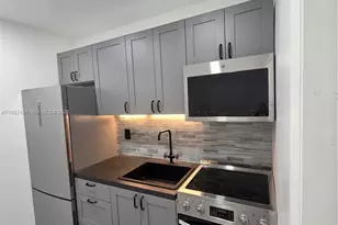 411 SE 3rd Ave, Hallandale Beach, FL 33009 - Photo 7