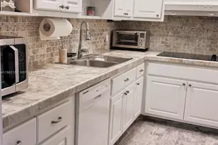 400 Kings Point Dr, Sunny Isles Beach, FL 33160 - Photo 5