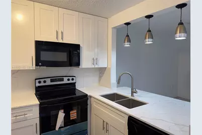 15610 SW 80th St #J-105, Miami, FL 33193 - Photo 3