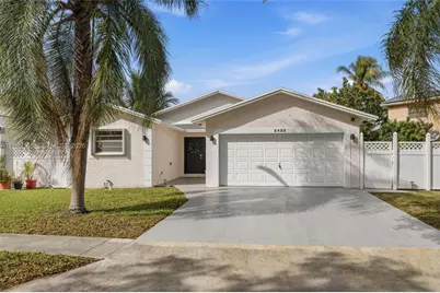 2425 Raleigh St, Hollywood, FL 33020 - Photo 3