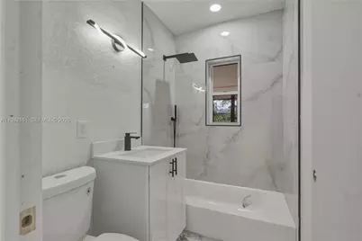 513 NW 99th St, Miami, FL 33150 - Photo 9