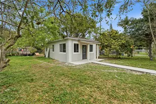 513 NW 99th St, Miami, FL 33150 - Photo 11