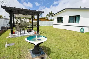 9460 Martinique Dr, Cutler Bay, FL 33189 - Photo 37