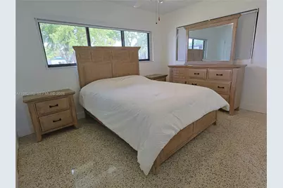 9460 Martinique Dr, Cutler Bay, FL 33189 - Photo 21