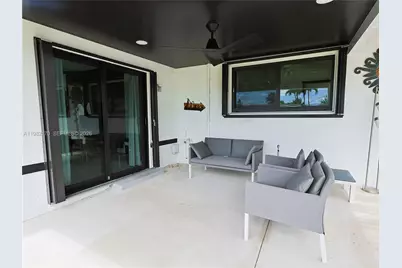 9460 Martinique Dr, Cutler Bay, FL 33189 - Photo 33
