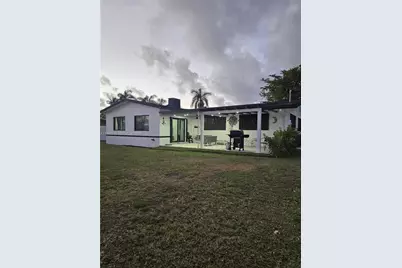 9460 Martinique Dr, Cutler Bay, FL 33189 - Photo 27