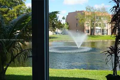 9900 Sunrise Lakes Blvd #107, Sunrise, FL 33322 - Photo 23