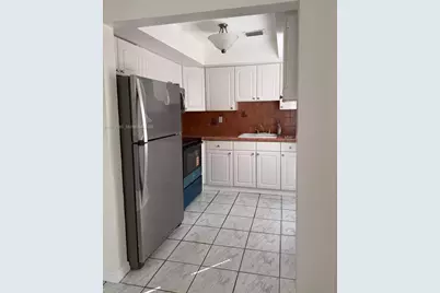 310 NE 58th St #B, Oakland Park, FL 33334 - Photo 3