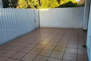 12193 SW 10th St, Miami, FL 33184 - Photo 5