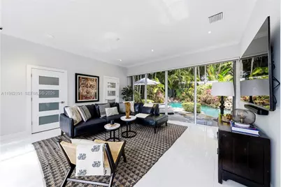 1133 NE 88th St, Miami, FL 33138 - Photo 33