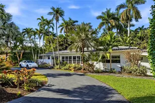 1133 NE 88th St, Miami, FL 33138 - Photo 5