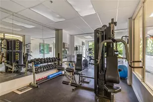 255 W 24th St, Miami Beach, FL 33140 - Photo 23