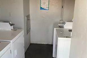 16215 NE 18th Ct, North Miami Beach, FL 33162 - Photo 5