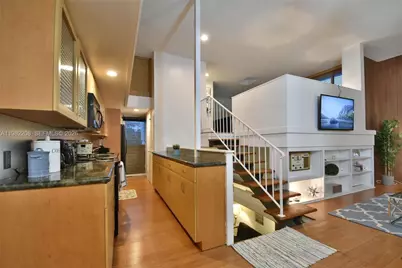 250 SE Park St #5, Dania Beach, FL 33004 - Photo 5