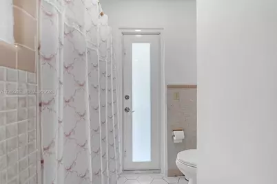 2023 SW 99th Ave, Miami, FL 33165 - Photo 13