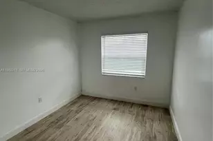 13485 SW 28th St, Miami, FL 33175 - Photo 17