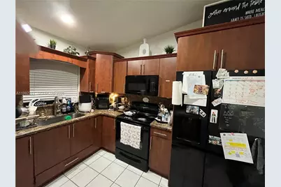 13485 SW 28th St, Miami, FL 33175 - Photo 11