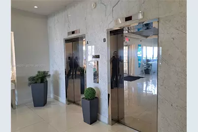 345 N Fort Lauderdale Beach Blvd #202, Fort Lauderdale, FL 33304 - Photo 11