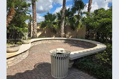 106 Riverwalk Cir E #106, Plantation, FL 33325 - Photo 5
