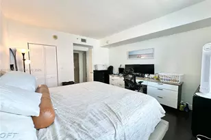 335 S Biscayne Blvd, Miami, FL 33131 - Photo 9