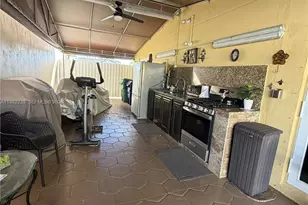 14831 SW 82nd St, Miami, FL 33193 - Photo 9