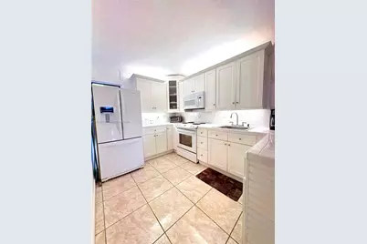 20500 W Country Club Dr #410, Aventura, FL 33180 - Photo 3