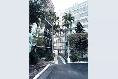 20500 W Country Club Dr #410, Aventura, FL 33180 - Photo 27