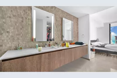 88 SW 7th St #3307, Miami, FL 33130 - Photo 9