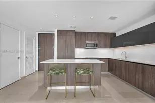 88 SW 7th St, Miami, FL 33130 - Photo 3