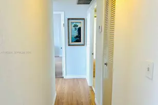 1301 NE Miami Gardens Dr, Miami, FL 33179 - Photo 21