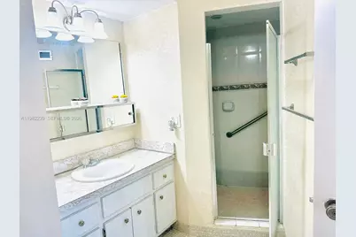 1301 NE Miami Gardens Dr #915W, Miami, FL 33179 - Photo 15