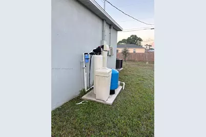 8065 97th Ave, Vero Beach, FL 32967 - Photo 13