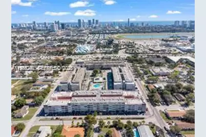 215 SE 3rd Ave #101A, Hallandale Beach, FL 33009 - Photo 23