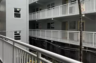 215 SE 3rd Ave, Hallandale Beach, FL 33009 - Photo 5