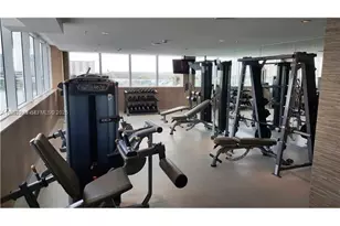 400 Sunny Isles Blvd, Sunny Isles Beach, FL 33160 - Photo 21