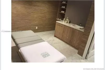 400 Sunny Isles Blvd #717, Sunny Isles Beach, FL 33160 - Photo 25