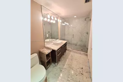 253 NE 2nd St #2606, Miami, FL 33132 - Photo 11