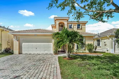 9057 SW 161st Ter, Palmetto Bay, FL 33157 - Photo 1