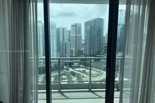 90 SW 3rd St, Miami, FL 33130 - Photo 7