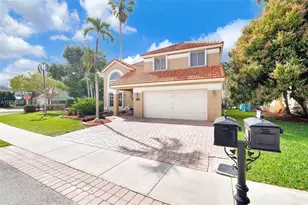2632 Oak Park Cir, Davie, FL 33328 - Photo 17