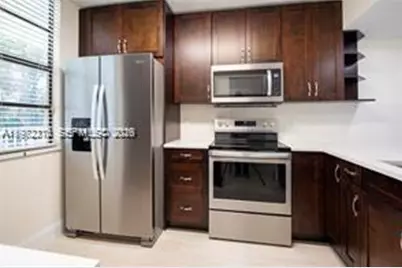 1713 Whitehall Dr #302, Davie, FL 33324 - Photo 9