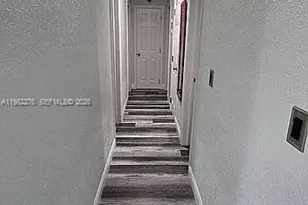 521 E Evanston Cir, Fort Lauderdale, FL 33312 - Photo 27