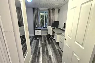 521 E Evanston Cir, Fort Lauderdale, FL 33312 - Photo 15