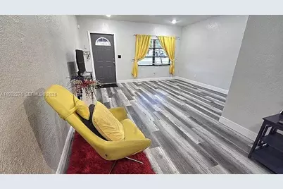 521 E Evanston Cir, Fort Lauderdale, FL 33312 - Photo 7