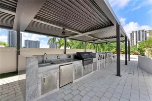 7000 Island Blvd, Aventura, FL 33160 - Photo 59