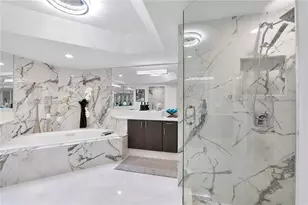 7000 Island Blvd, Aventura, FL 33160 - Photo 39