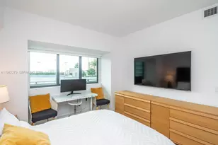 650 NE 32nd St, Miami, FL 33137 - Photo 11