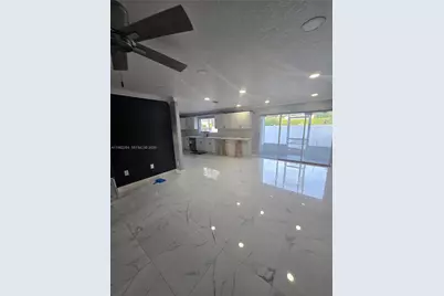 252 NE 212th Ter, Miami, FL 33179 - Photo 9