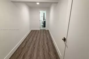 1014 W 66th St, Hialeah, FL 33012 - Photo 41